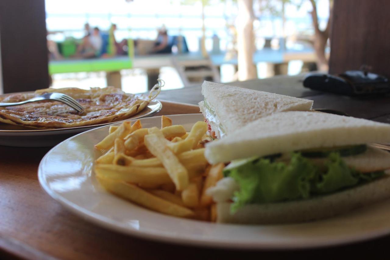 Coral Beach Seaside Quần đảo Gili Ngoại thất bức ảnh