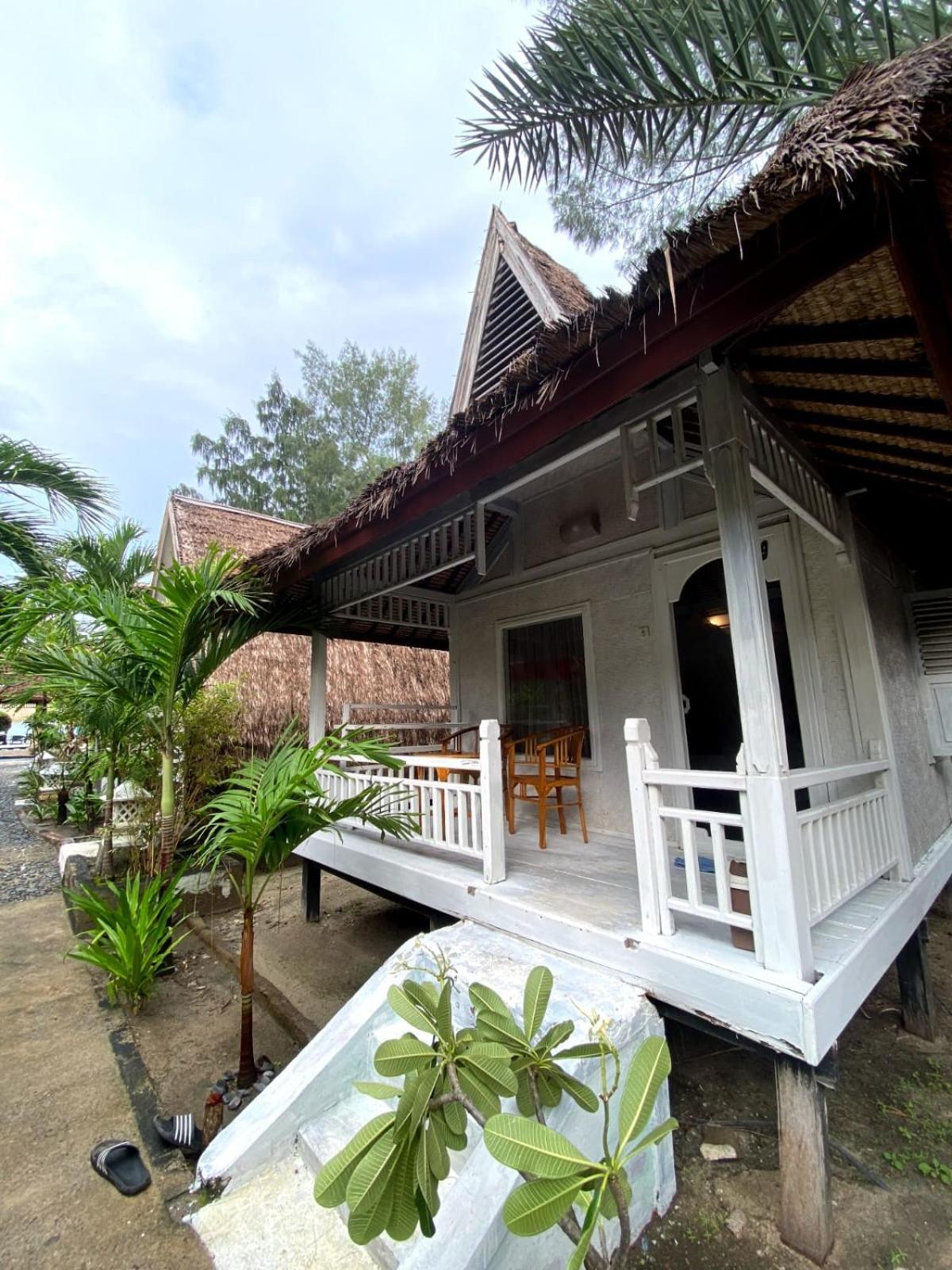 Coral Beach Seaside Quần đảo Gili Ngoại thất bức ảnh